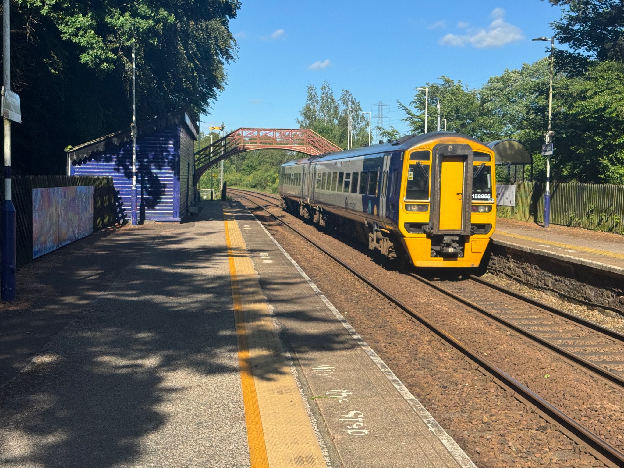 Train passing through Brampton station